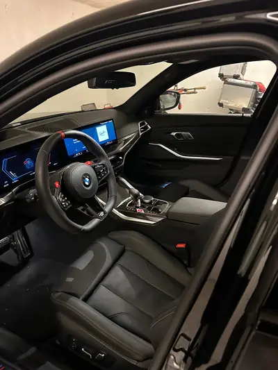 BMW M3 Competition M xDrive 2024 — Berline haute performance, quasi neuve à bas kilométrage — Miniature 9