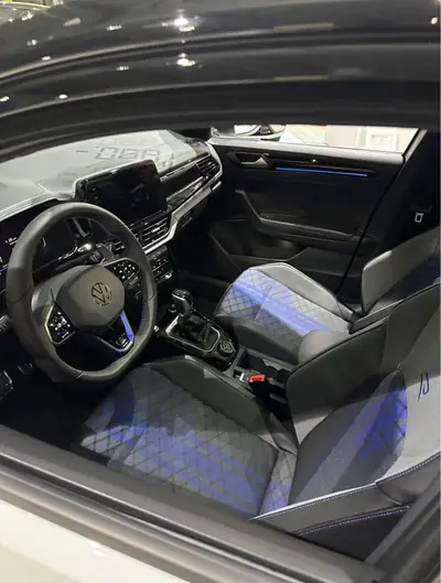 VW T-Roc 2.0 TSI R 75 Edition — SUV sportif 300 ch, 4Motion, 35'000 km seulement — detail