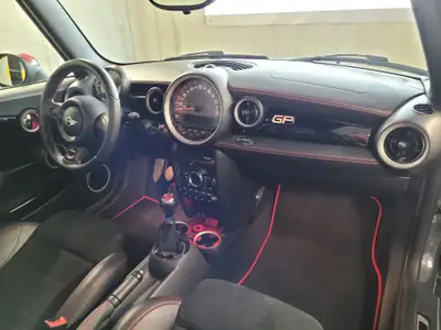 MINI Cooper John Cooper Works GP 2013 — Exemplaire collector N°352/2000, performances de légende — Miniatura 7