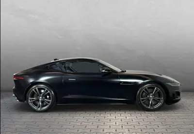 Jaguar F-Type Coupé 5.0 V8 Last Edition R75 AWD — Superbe sportive britannique, quasi neuve — vista posteriore