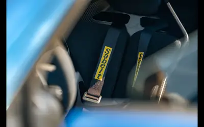 Alpine A110 R Pikes Peak — Édition mondiale limitée, 301 ch purs et exclusivité suisse — Miniature 27