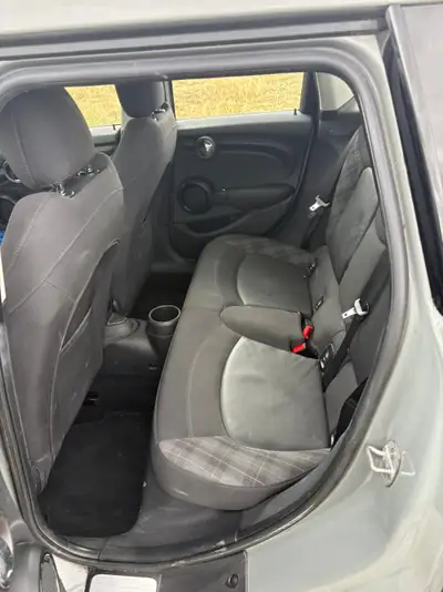 MINI Cooper Steptronic — Citadine agile et économe, 155 000 km — dettaglio