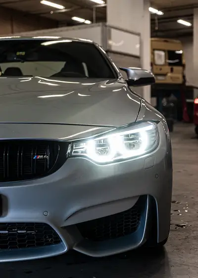 BMW M4 Cabriolet — Roadster de prestige, 431 ch et toile électrique — dettaglio