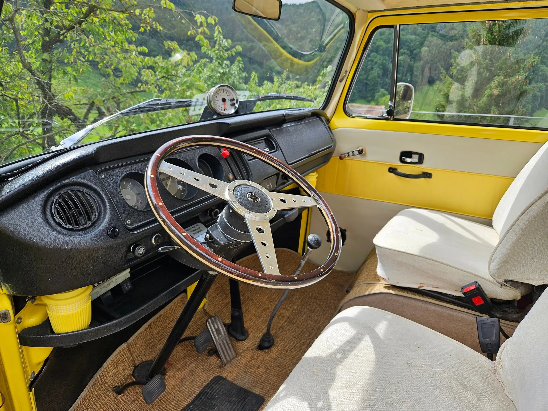Volkswagen T2 1972 occasion Rickenbach bei Schwyz — 3
