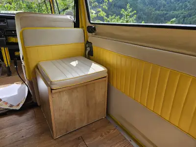 VW T2 1972 Veteranenfahrzeuge — Bus légendaire, 95'000 km, état d'exception — Miniatur 8