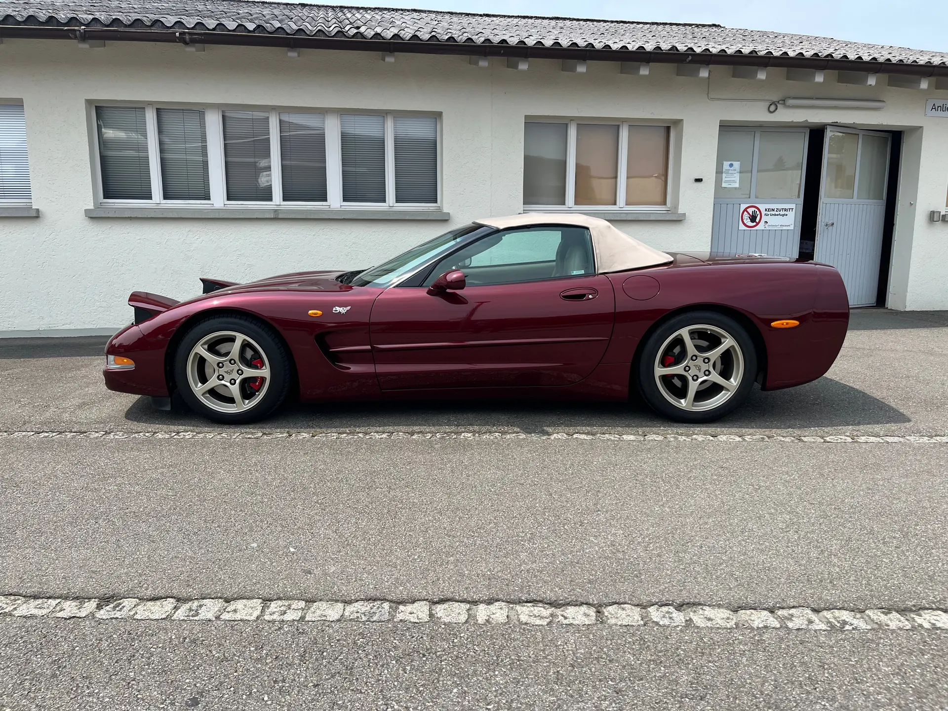 Chevrolet Corvette C5 50th Anniversary — Cabriolet légendaire, 51'000 km seulement