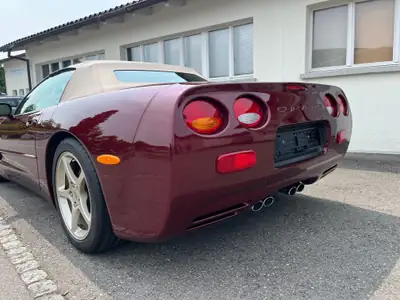 Chevrolet Corvette C5 50th Anniversary — Cabriolet légendaire, 51'000 km seulement — Innenraum