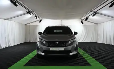 Peugeot 3008 300e Hybrid4 GT — SUV hybride rechargeable haute performance, 23'000 km — Seitenansicht