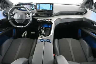Peugeot 3008 300e Hybrid4 GT — SUV hybride rechargeable haute performance, 23'000 km — Miniatur 10