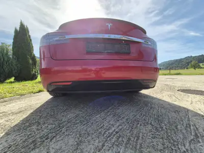 Tesla Model S 2017 — Berline électrique haute performance, 168 500 km — Miniature 7