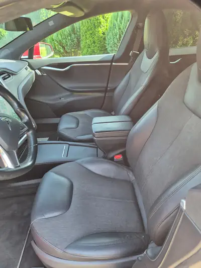 Tesla Model S 2017 — Berline électrique haute performance, 168 500 km — Miniature 9
