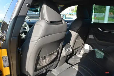 Maserati Levante 3.0 V6 Modena S — SUV premium jaune éclatant, 430 ch et rouage intégral — Miniatura 8
