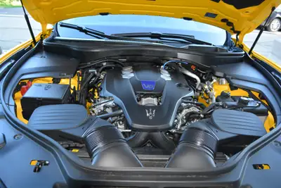 Maserati Levante 3.0 V6 Modena S — SUV premium jaune éclatant, 430 ch et rouage intégral — Miniatura 11