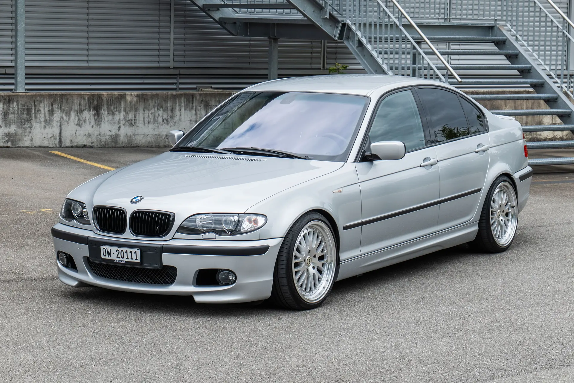 BMW 330i — Berline sportive 2002, 87 000 km, moteur 231 ch fiable — Außenansicht
