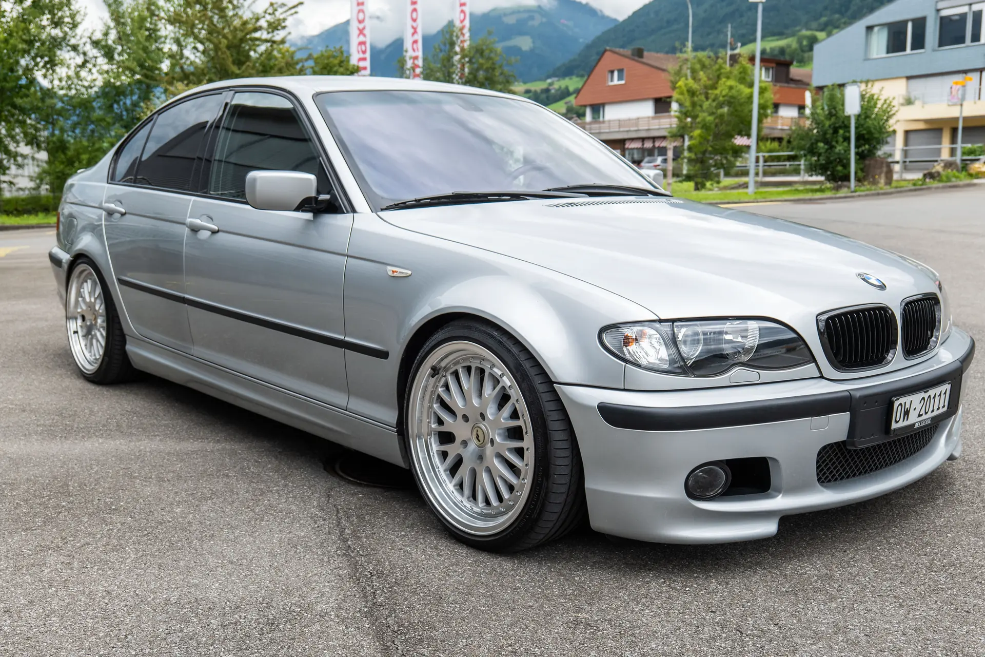 BMW 330 2002 occasion Sachseln — 2