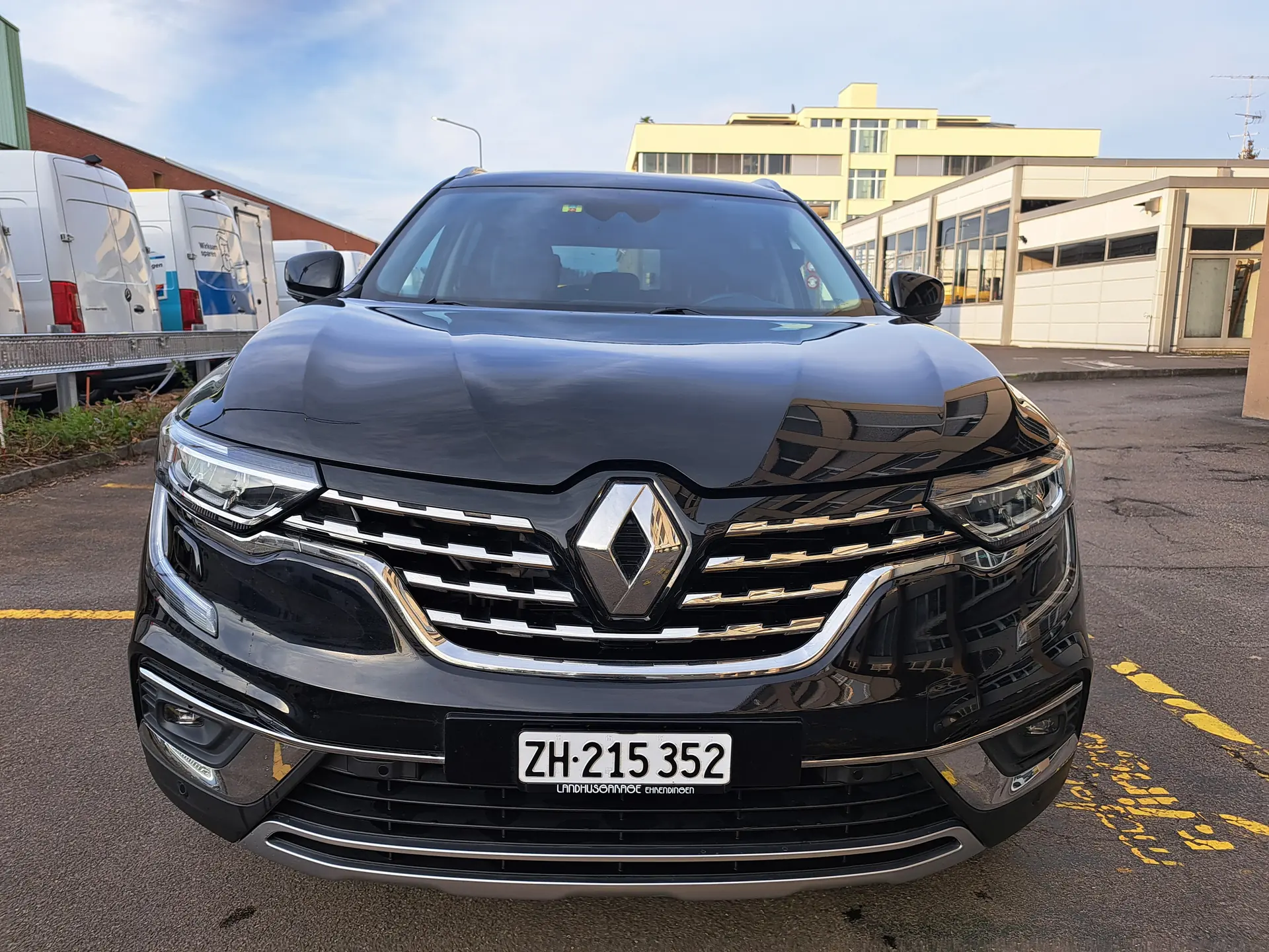 Renault Koleos 1.3 EDC Intens — SUV élégant, moteur efficient et 35 000 km seulement — vue extérieure