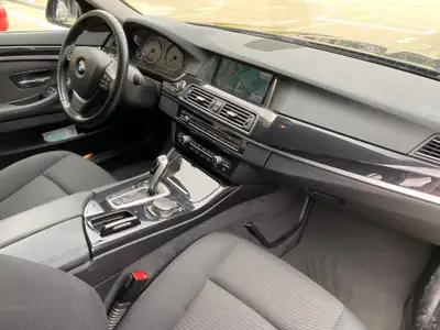 BMW 520d Steptronic — Berline premium diesel, 80'000 km, entretien optimal — dettaglio