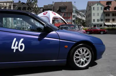 Alfa Romeo Spider 2.0 TS 16V — Cabriolet mythique, édition Spirit Magazine collector — vue extérieure