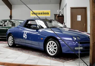 Alfa Romeo Spider 2.0 TS 16V — Cabriolet mythique, édition Spirit Magazine collector — Miniature 8