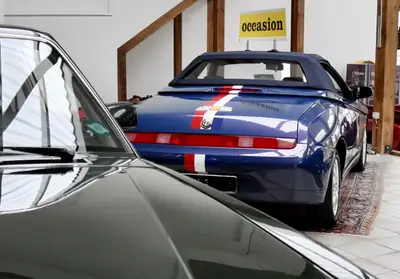 Alfa Romeo Spider 2.0 TS 16V — Cabriolet mythique, édition Spirit Magazine collector — Miniature 10
