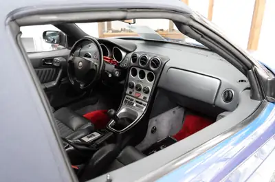 Alfa Romeo Spider 2.0 TS 16V — Cabriolet mythique, édition Spirit Magazine collector — Miniature 11