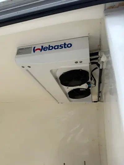 Peugeot Boxer — Utilitaire frigorifique professionnel, 199 000 km, moteur diesel fiable — intérieur