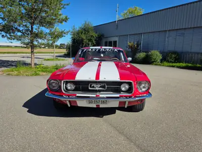 Ford Mustang GT390 Restomod Big Block Fastback 1967 — Muscle car légendaire restaurée — Miniatur 7