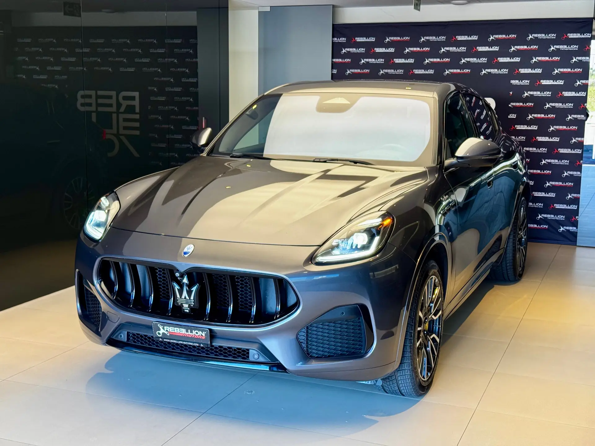 Maserati Grecale 2.0 MHEV Modena — SUV hybride haute performance, 44500 km