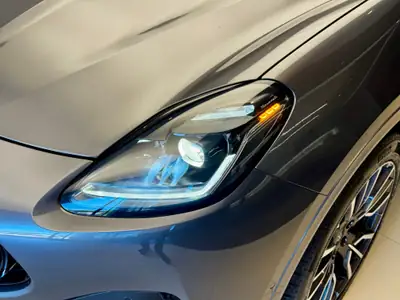 Maserati Grecale 2.0 MHEV Modena — SUV hybride haute performance, 44500 km — Miniature 8