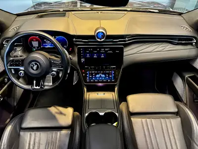 Maserati Grecale 2.0 MHEV Modena — SUV hybride haute performance, 44500 km — Miniature 12