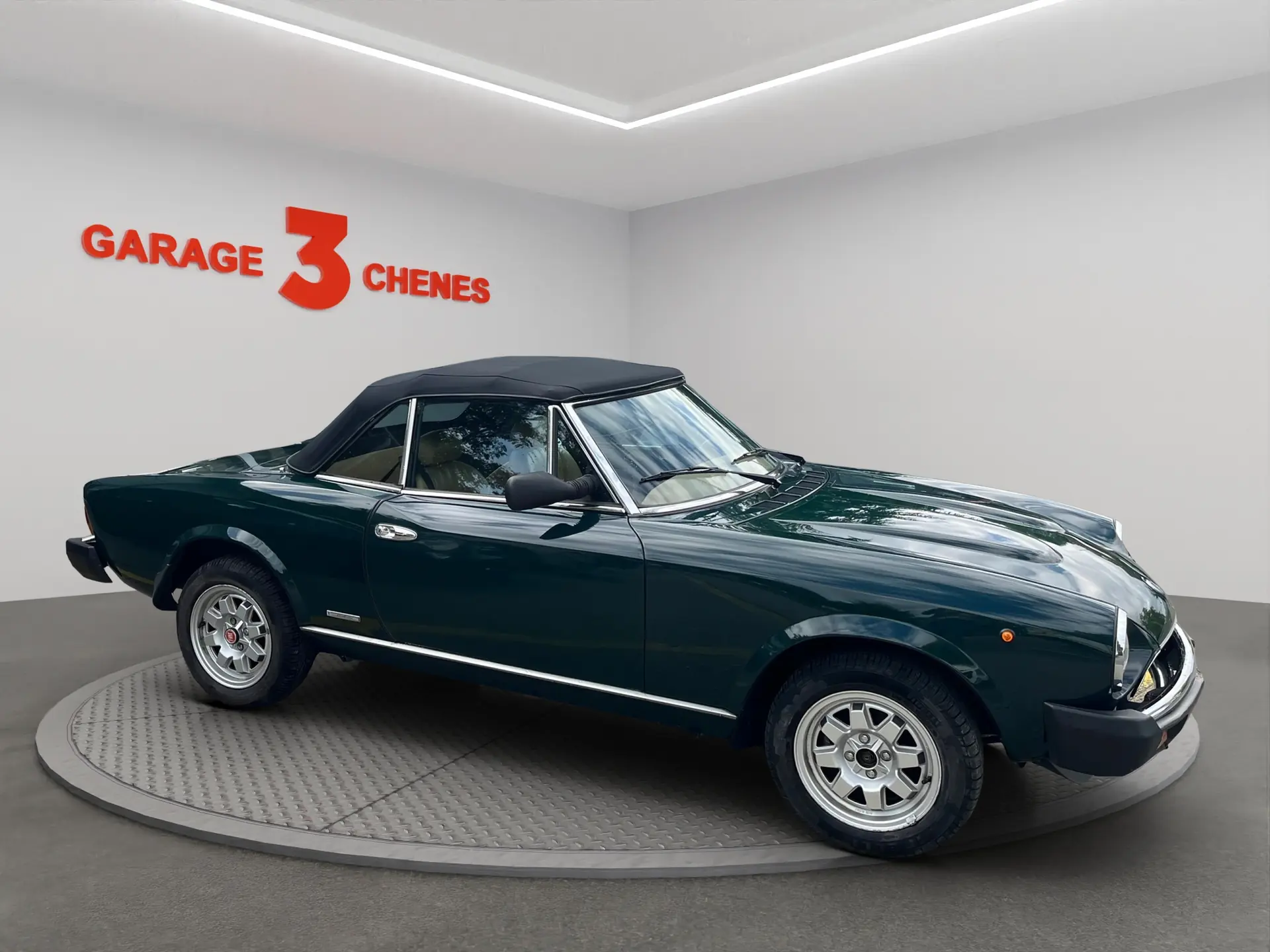 Fiat 124 Spider 1983 occasion Chêne-Bourg — 2