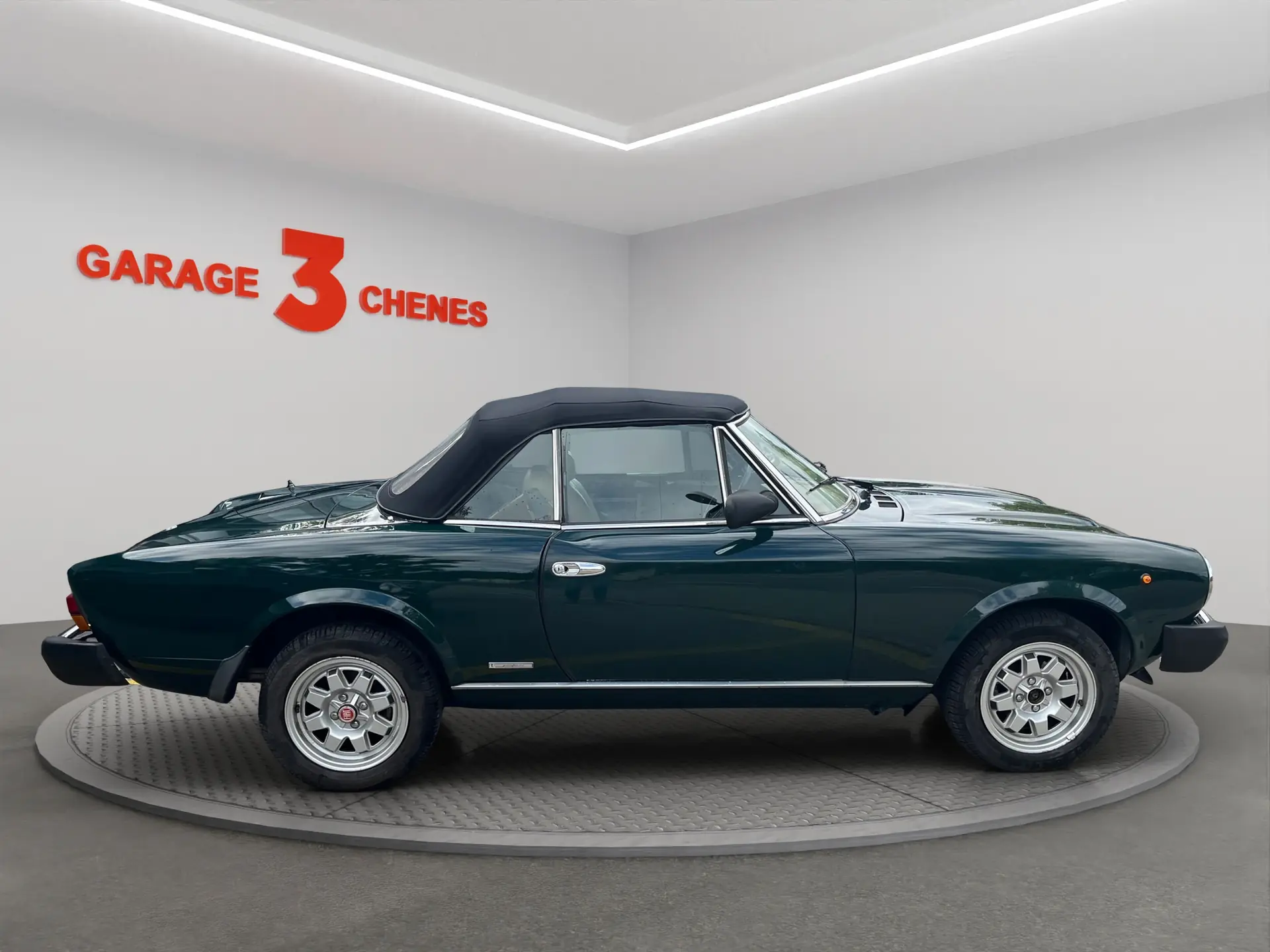 Fiat 124 Spider 1983 occasion Chêne-Bourg — 3