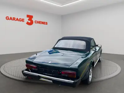 Fiat 124 Spider Pininfarina DS — Roadster vintage iconique, 98'000 km, vert métallisé — intérieur