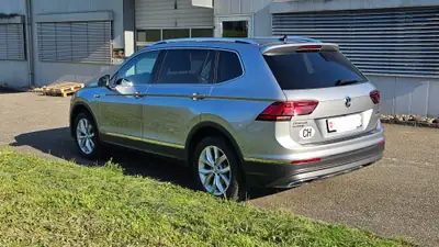 VW Tiguan Allspace 2.0 TSI 190 ch — 7 places, tout-terrain 4Motion, moteur puissant — tableau de bord