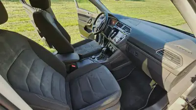 VW Tiguan Allspace 2.0 TSI 190 ch — 7 places, tout-terrain 4Motion, moteur puissant — Miniature 12