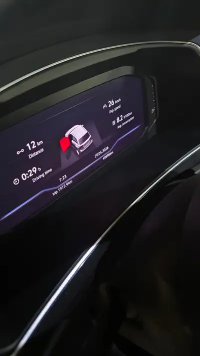 VW Tiguan Allspace 2.0 TSI 190 ch — 7 places, tout-terrain 4Motion, moteur puissant — Miniature 21