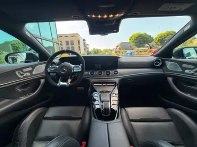 Mercedes-AMG GT 4 63 S 4Matic+ — Supercar 639 ch, 44'700 km seulement — Thumbnail 9