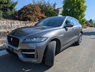 Jaguar F-Pace 3.0 TD R-Sport AWD — SUV premium diesel, 86'000 km, sans sinistre — fianco