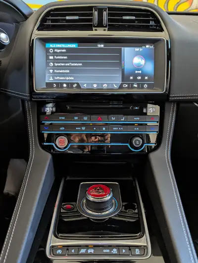 Jaguar F-Pace 3.0 TD R-Sport AWD — SUV premium diesel, 86'000 km, sans sinistre — dettaglio