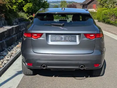 Jaguar F-Pace 3.0 TD R-Sport AWD — SUV premium diesel, 86'000 km, sans sinistre — Miniatura 13