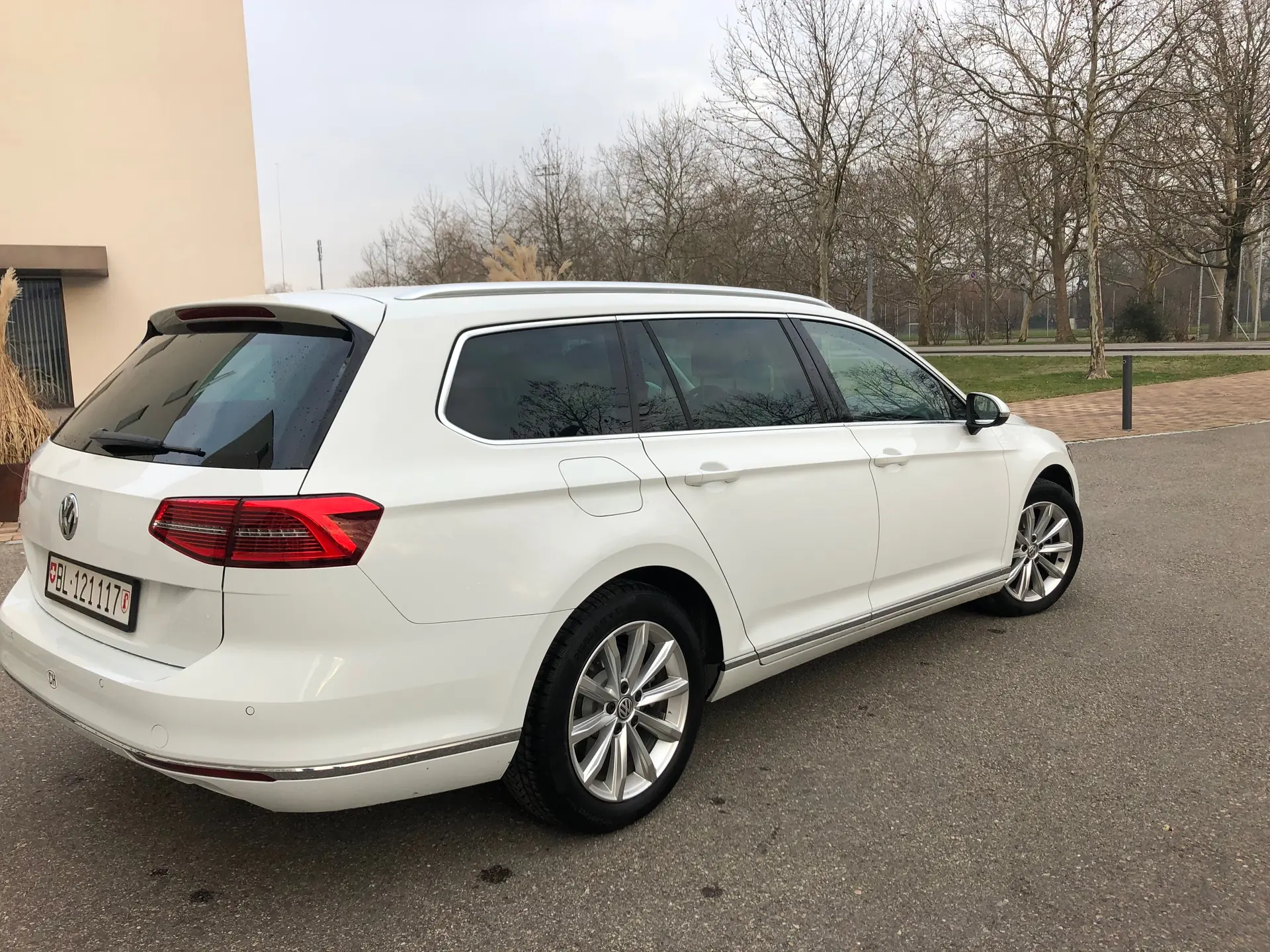 Volkswagen Passat 2017 occasion Binningen — 4