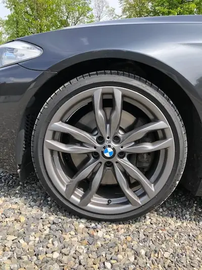 BMW M550d xDrive Touring — Break diesel performant, 381 ch, transmission intégrale — arrière