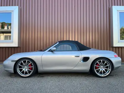 Porsche Boxster S 3.2 — Roadster légendaire, 252 ch et entretien récent — côté