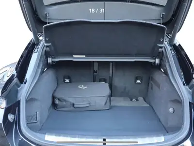 Porsche Taycan 4S Cross Turismo — Électrique haute performance, 72000 km, service récent — Thumbnail 10