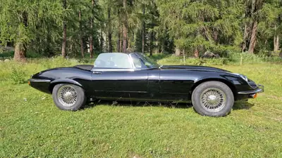 Jaguar E-Type Série 3 V12 1974 — Cabriolet de légende, certificat d'authenticité — Außenansicht