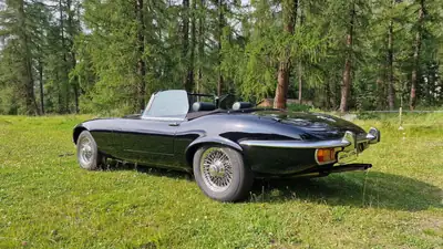 Jaguar E-Type Série 3 V12 1974 — Cabriolet de légende, certificat d'authenticité — Heckansicht