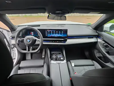 BMW 540d xDrive Touring — Berline familiale hybride diesel haute performance, 30'000 km — Detail