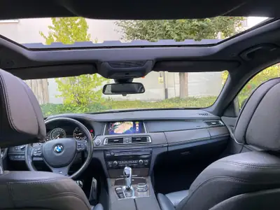 BMW 750d xDrive M-Paket — Berline de luxe diesel, sans sinistre — Miniatura 14