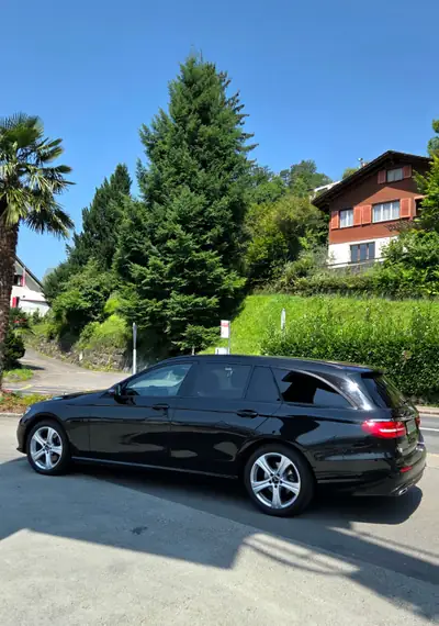 Mercedes-Benz E 220 d Avantgarde — Break diesel performant, mécanique impeccable — vista posteriore