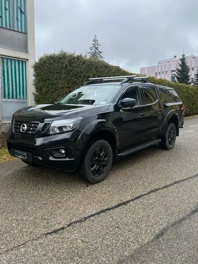 Nissan Navara Double Cab N-Guard — Pick-up 4WD robuste, 85000 km, sans accident — Außenansicht